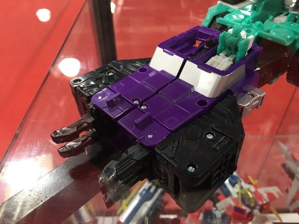 Cybertron Con 2016   Titans Return Sixshot Detailed Display Photos  23 (23 of 27)